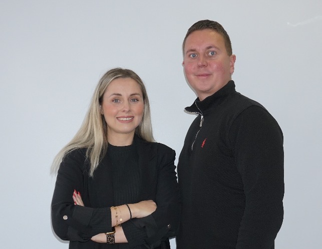 Marcel und Michelle van Üüm – Ihre Hausverwaltung in Oberhausen